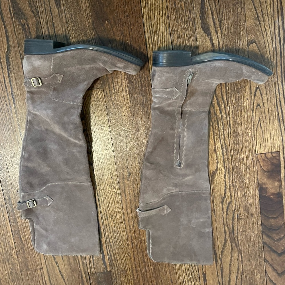 Steve Madden boots in excellent condition! Knee high